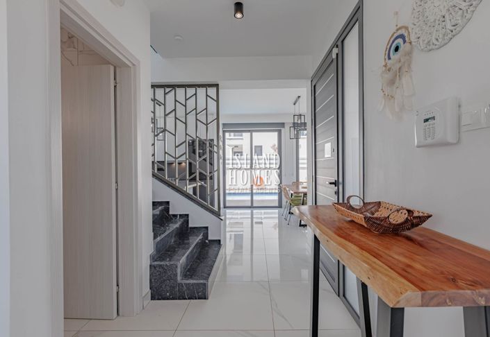 Image No.19-3 Bed Villa / Detached for sale