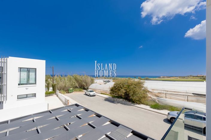 Image No.29-3 Bed Villa / Detached for sale