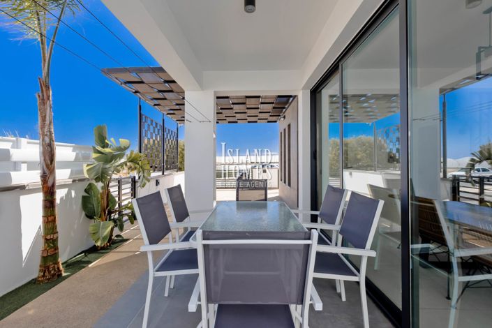 Image No.35-3 Bed Villa / Detached for sale