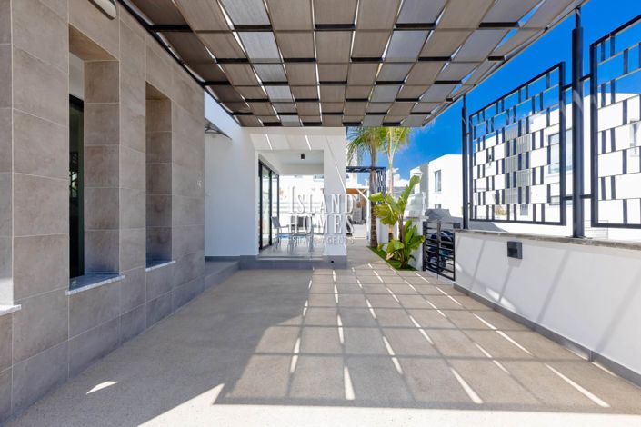 Image No.8-3 Bed Villa / Detached for sale