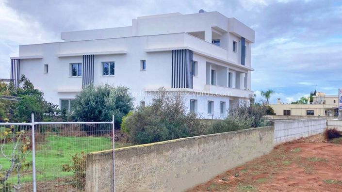 Image No.6-3 Bed Apartment for sale