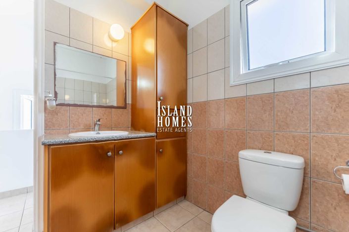 Image No.15-2 Bed Villa / Detached for sale