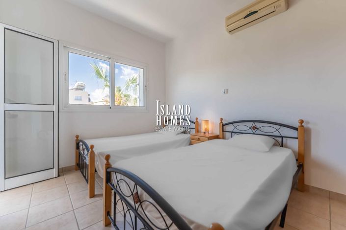 Image No.16-2 Bed Villa / Detached for sale