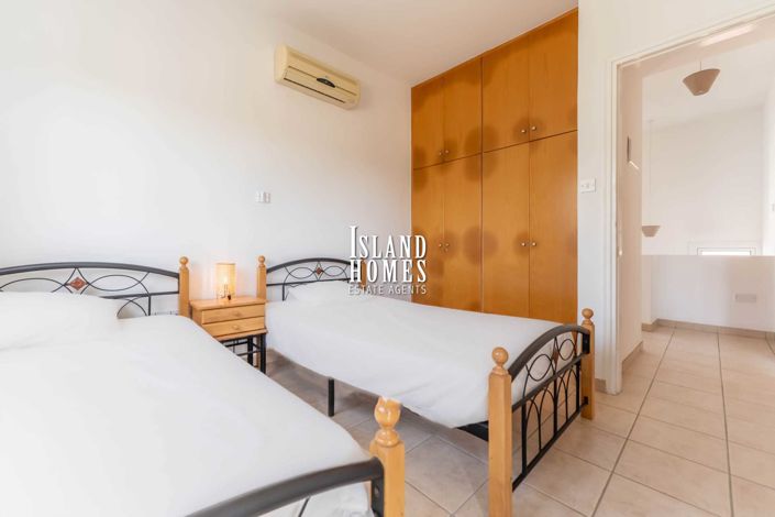 Image No.17-2 Bed Villa / Detached for sale