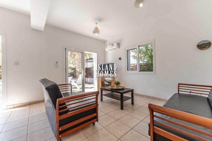 Image No.10-2 Bed Villa / Detached for sale