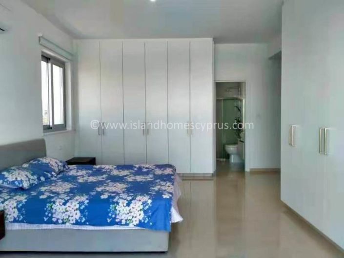 Image No.12-4 Bed Villa for sale