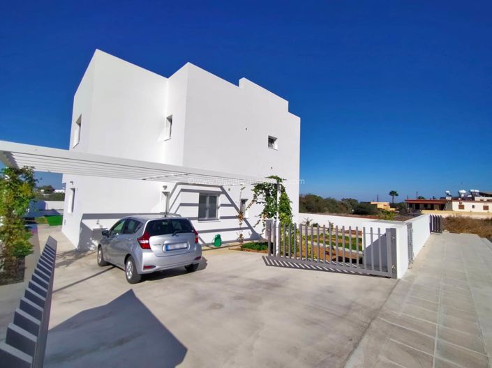 Image No.17-4 Bed Villa for sale