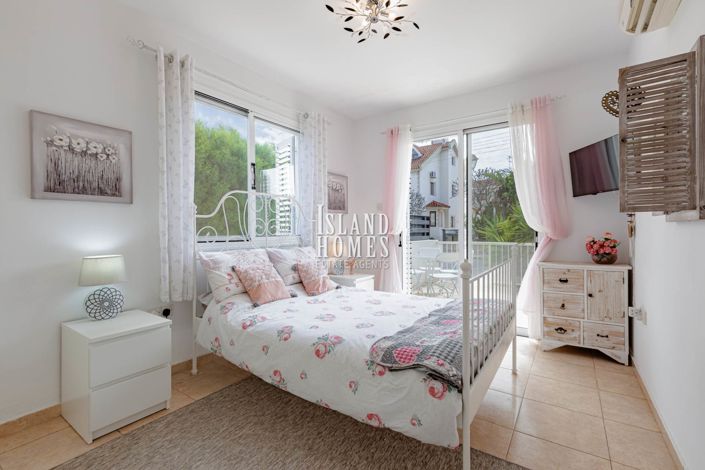 Image No.14-2 Bed Apartment for sale