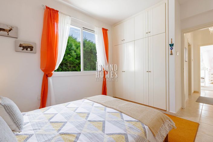 Image No.21-2 Bed Apartment for sale