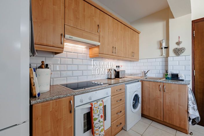 Image No.11-2 Bed Apartment for sale