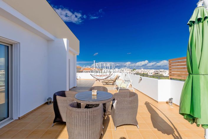 Image No.24-2 Bed Apartment for sale