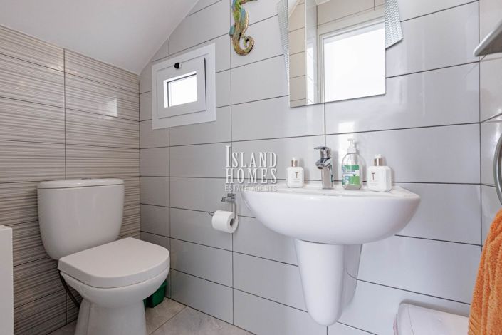 Image No.15-4 Bed Villa for sale