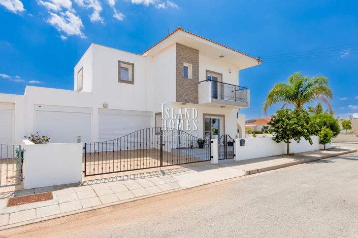 Image No.4-4 Bed Villa for sale