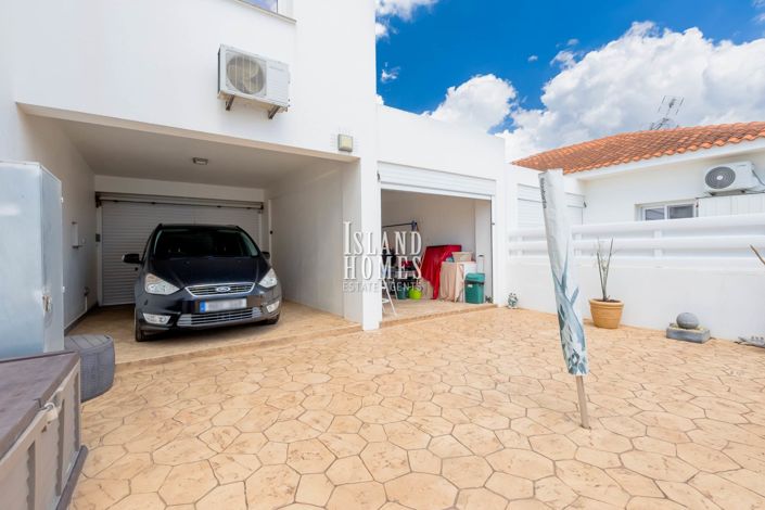 Image No.37-4 Bed Villa for sale