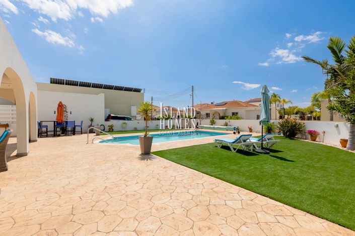 Image No.39-4 Bed Villa for sale