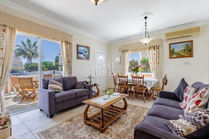 Image No.3-3 Bed Villa for sale