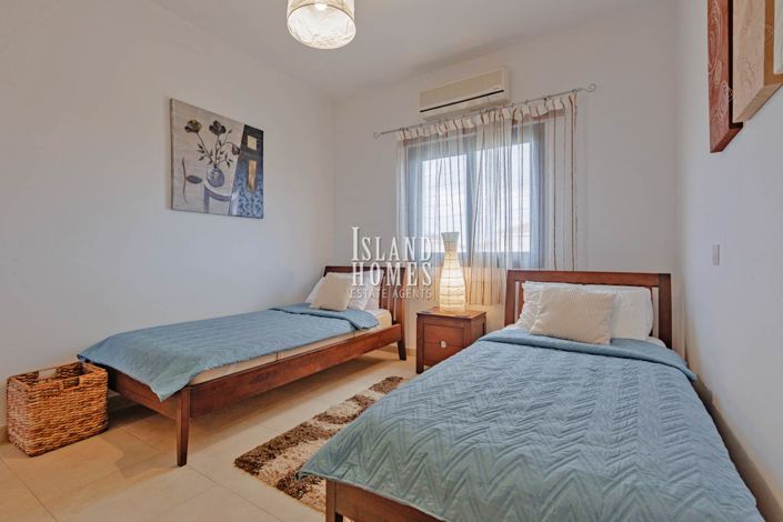 Image No.24-2 Bed Apartment for sale