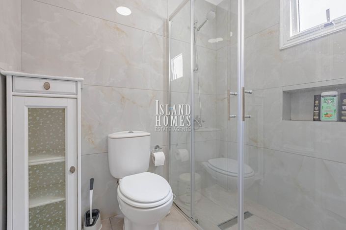 Image No.20-2 Bed Apartment for sale