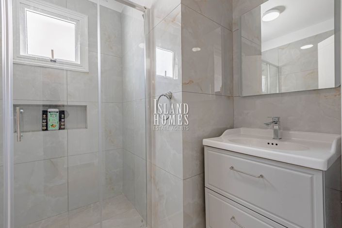 Image No.21-2 Bed Apartment for sale