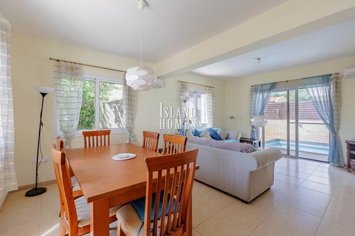 Image No.6-3 Bed Villa for sale