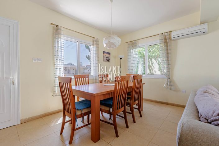 Image No.10-3 Bed Villa for sale