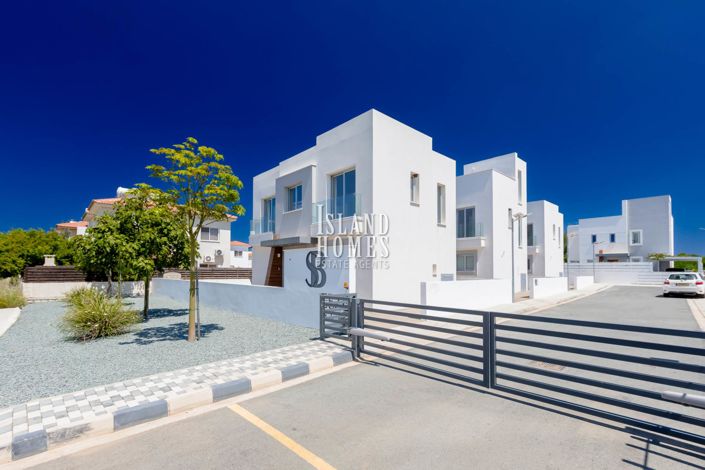 Image No.28-3 Bed Villa for sale
