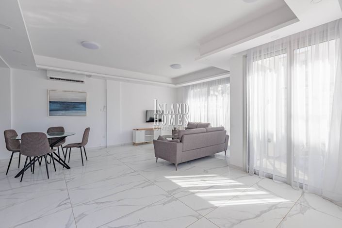 Image No.3-3 Bed Villa for sale