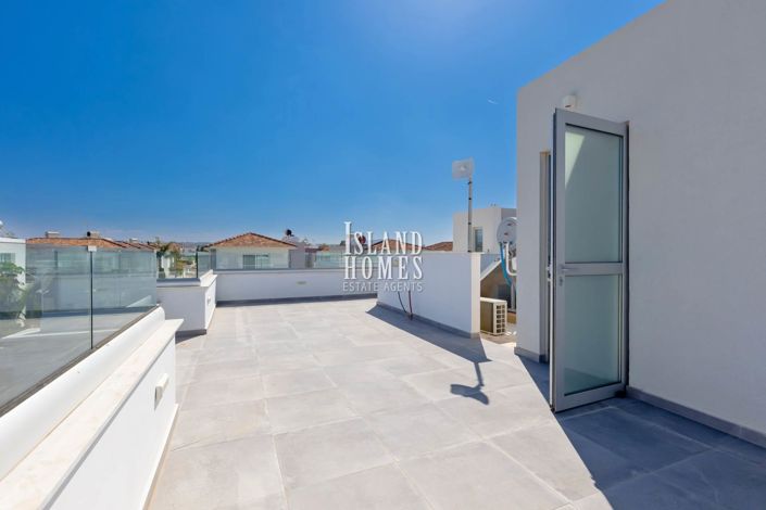Image No.6-3 Bed Villa for sale