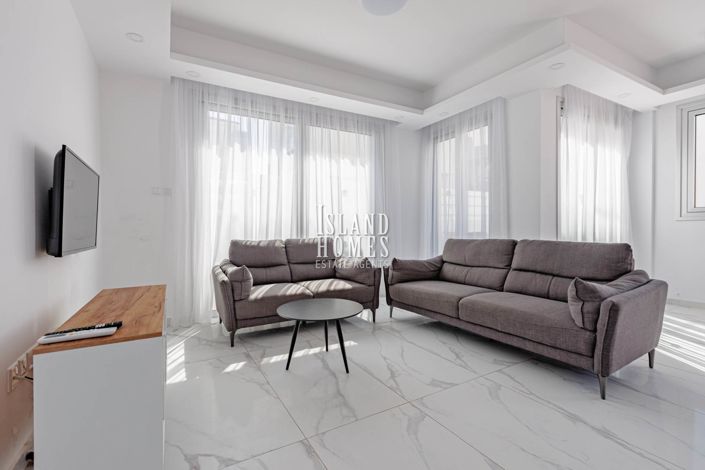 Image No.8-3 Bed Villa for sale