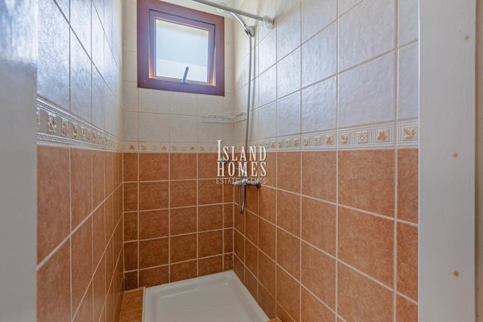 Image No.19-3 Bed Villa for sale