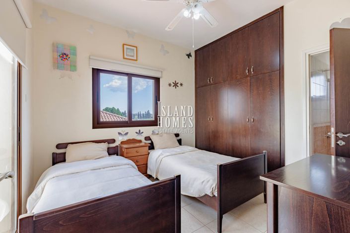 Image No.27-3 Bed Villa for sale