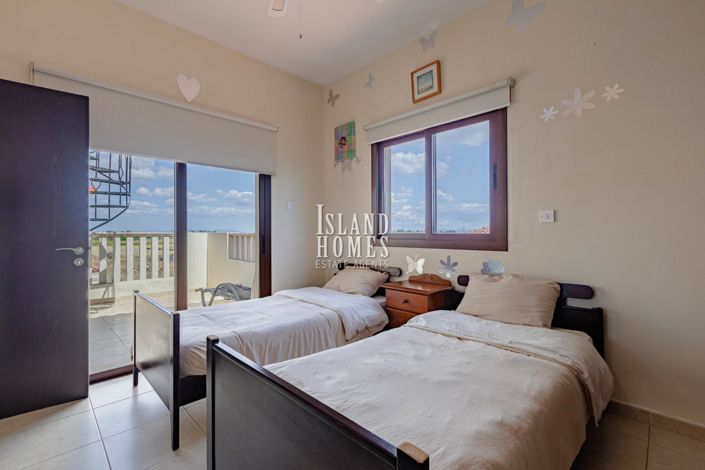 Image No.28-3 Bed Villa for sale