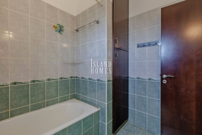 Image No.33-3 Bed Villa for sale