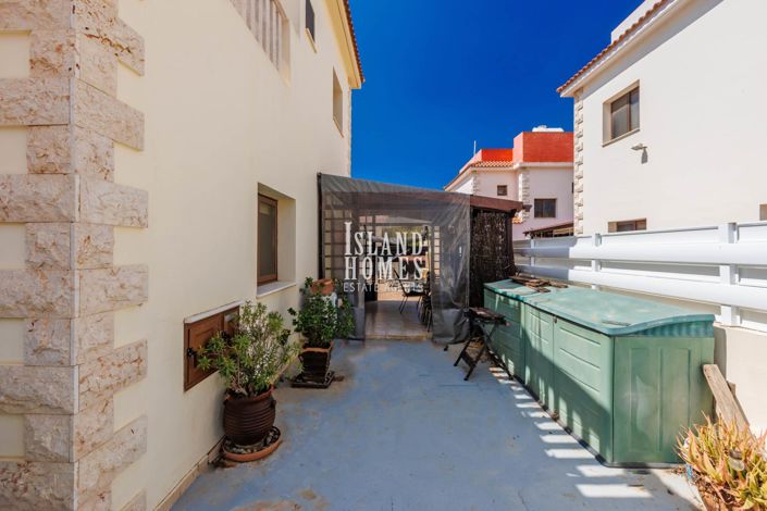 Image No.34-3 Bed Villa for sale