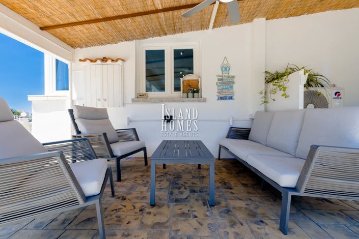 Image No.19-3 Bed Villa for sale