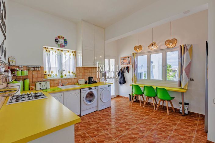 Image No.29-3 Bed Villa for sale