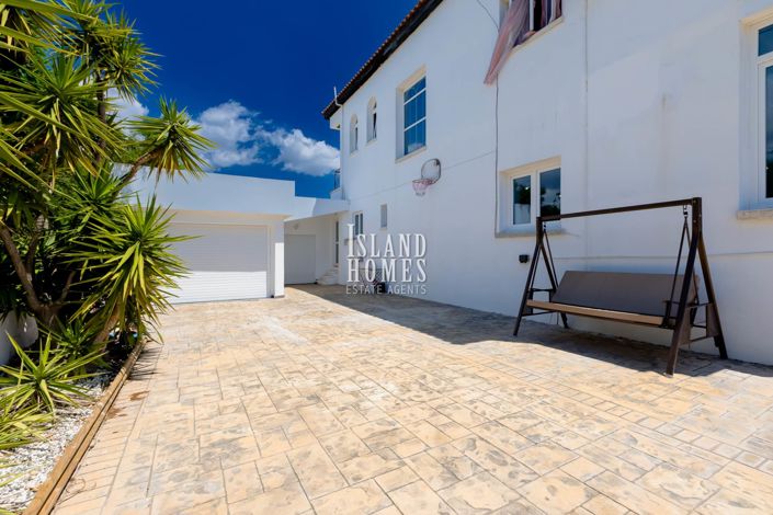 Image No.32-3 Bed Villa for sale