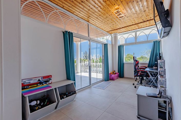 Image No.36-3 Bed Villa for sale