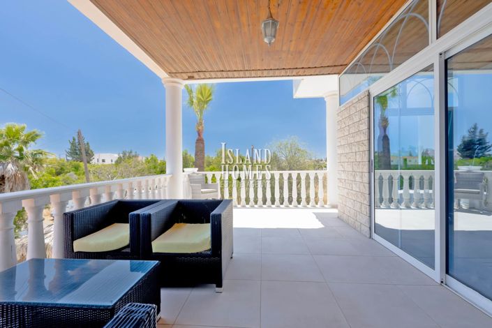 Image No.37-3 Bed Villa for sale