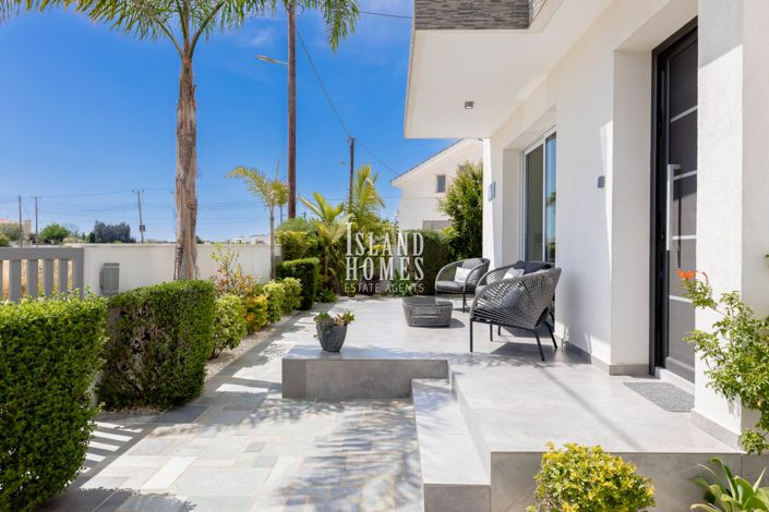 Image No.26-3 Bed Villa / Detached for sale