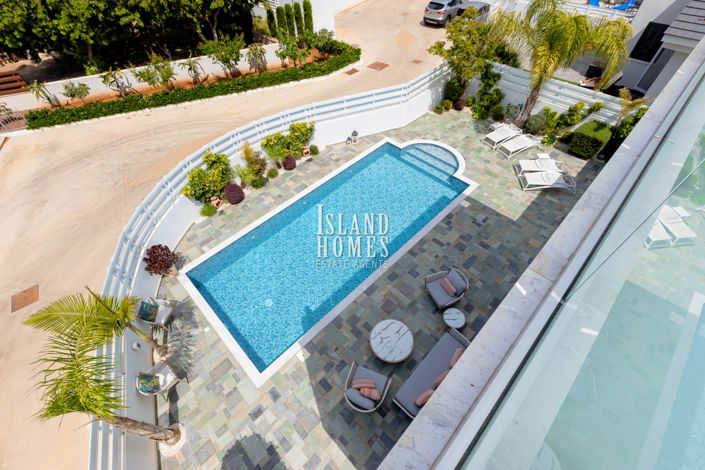 Image No.39-3 Bed Villa / Detached for sale