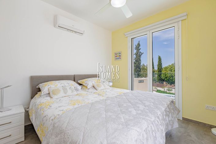 Image No.45-3 Bed Villa / Detached for sale