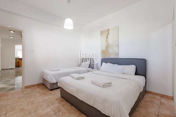 Image No.16-7 Bed Villa for sale