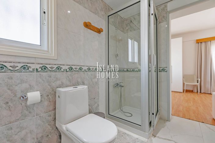 Image No.36-7 Bed Villa for sale