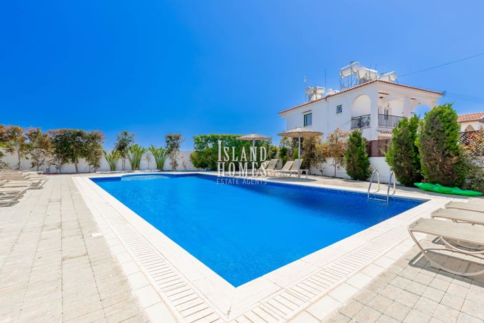 Image No.43-7 Bed Villa for sale