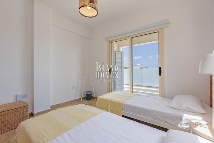Image No.28-3 Bed Villa for sale