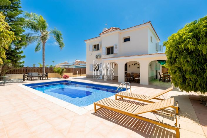 Image No.37-3 Bed Villa for sale
