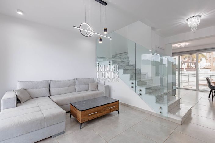 Image No.3-2 Bed Townhouse for sale