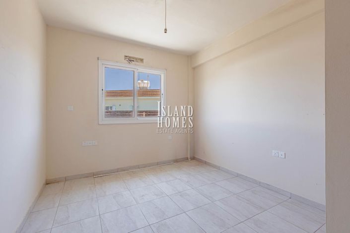 Image No.20-3 Bed Bungalow for sale