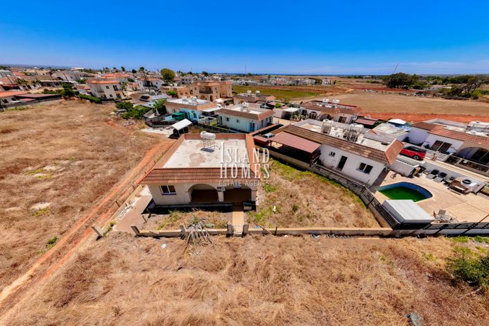 Image No.23-3 Bed Bungalow for sale